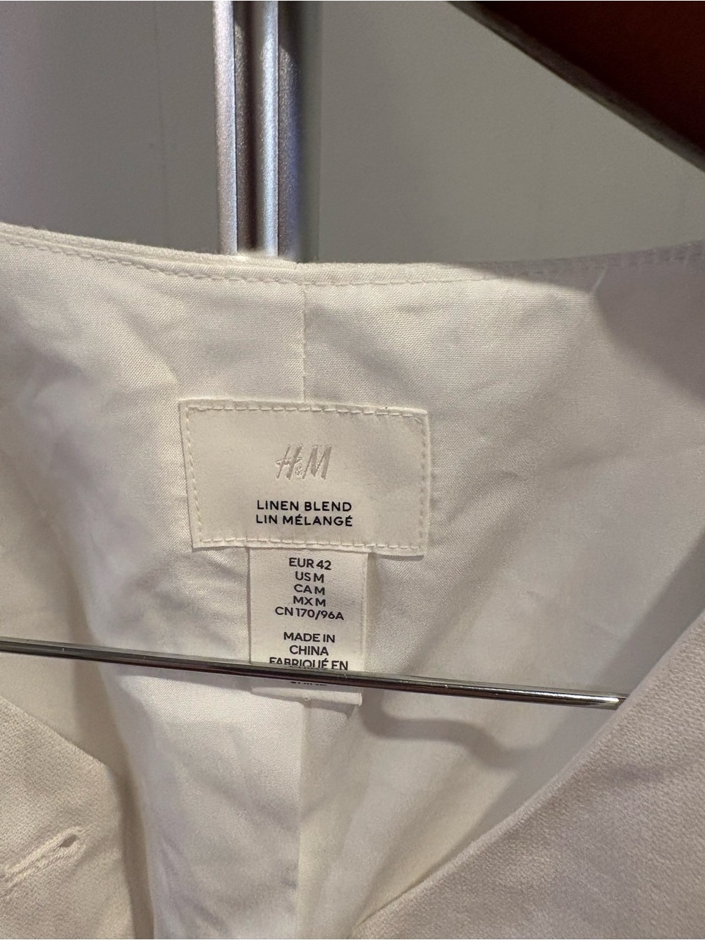 H&M White Linen-Blend Sleeveless Vest - Picture 2 of 3